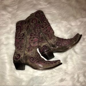 Rustic Tan & Gray/Burgundy Corral Boots